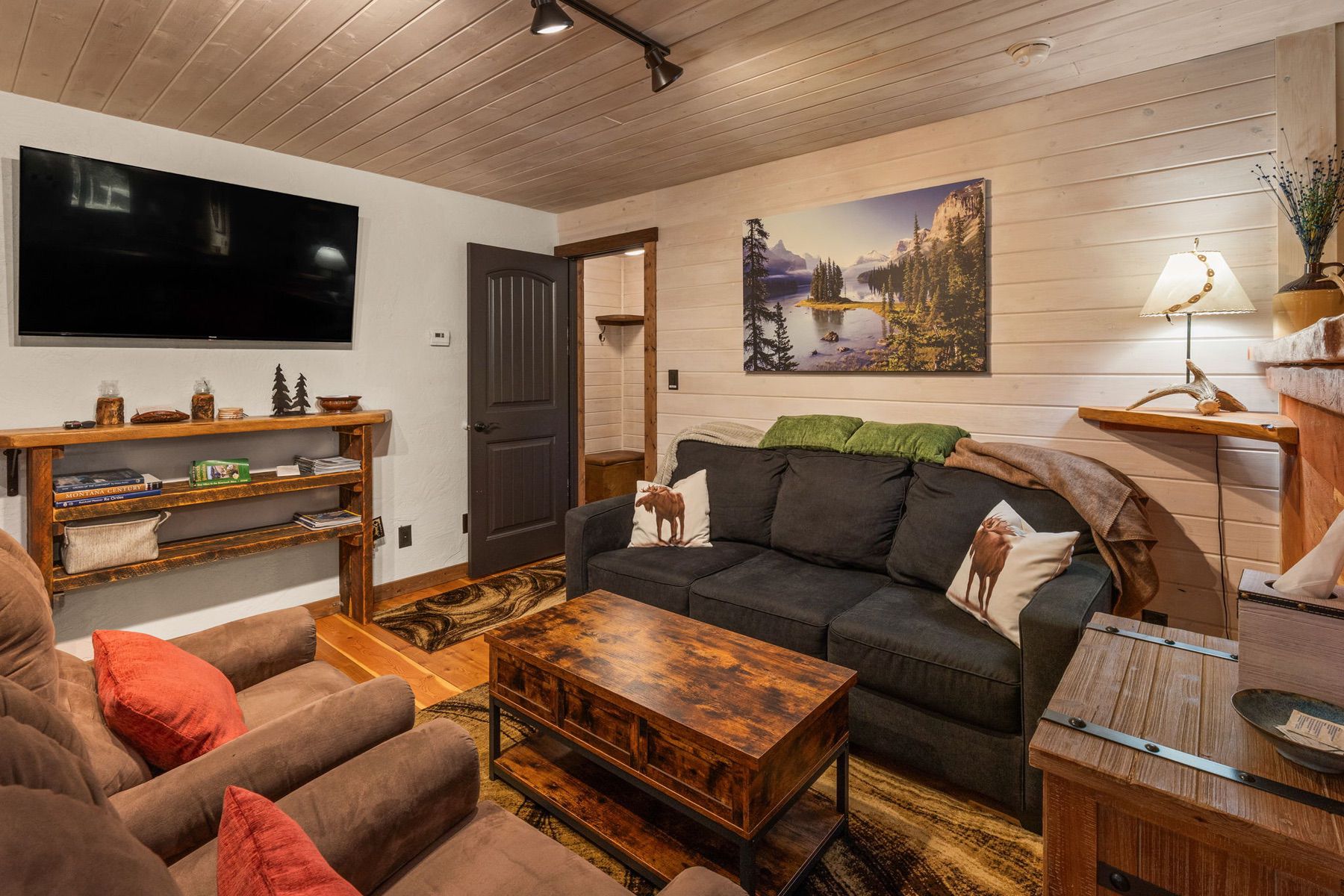  708 US Highway 212 W - 物件實景