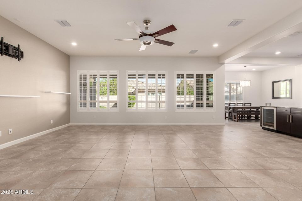 Chandler, Arizona, 85286, United States, 4 Bedrooms Bedrooms, ,Residential,For Sale,1976869