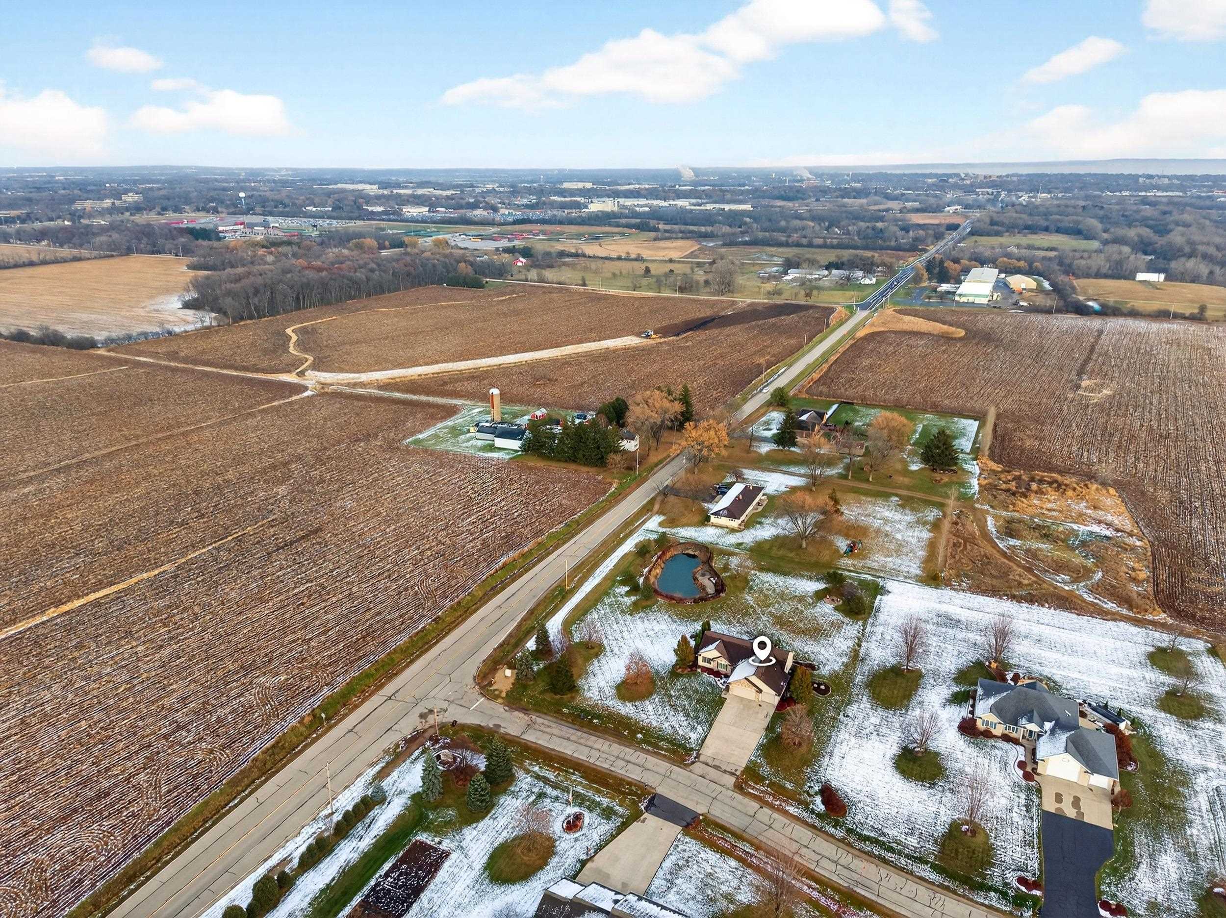 Neenah, Wisconsin, 54956, United States, 4 Bedrooms Bedrooms, ,4 BathroomsBathrooms,Residential,For Sale,1996384