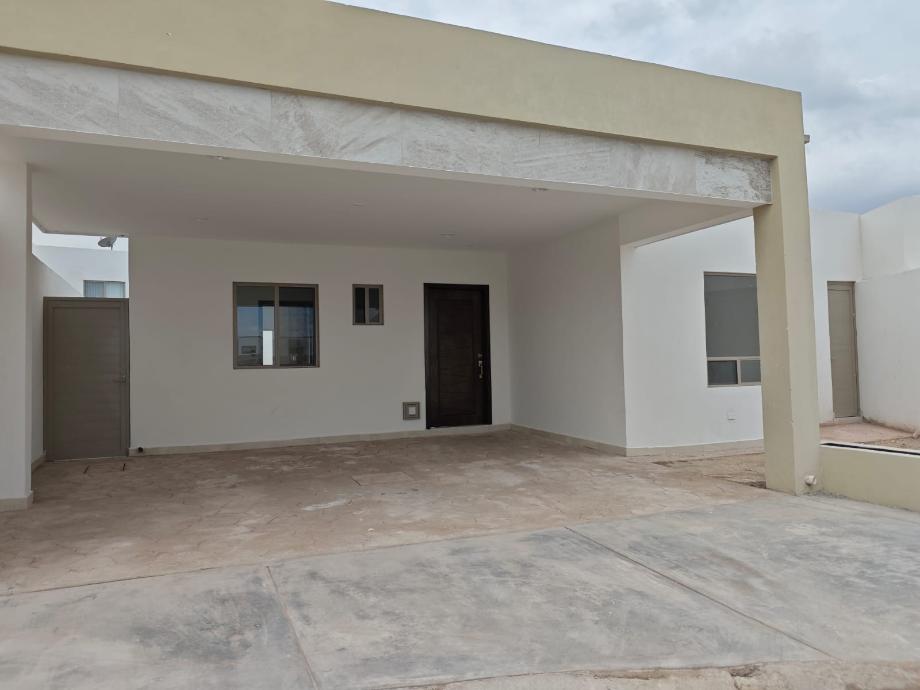 Torreón, Coahuila de Zaragoza, 27023, Mexico, 3 Bedrooms Bedrooms, ,2 BathroomsBathrooms,Residential,For Sale,1821052