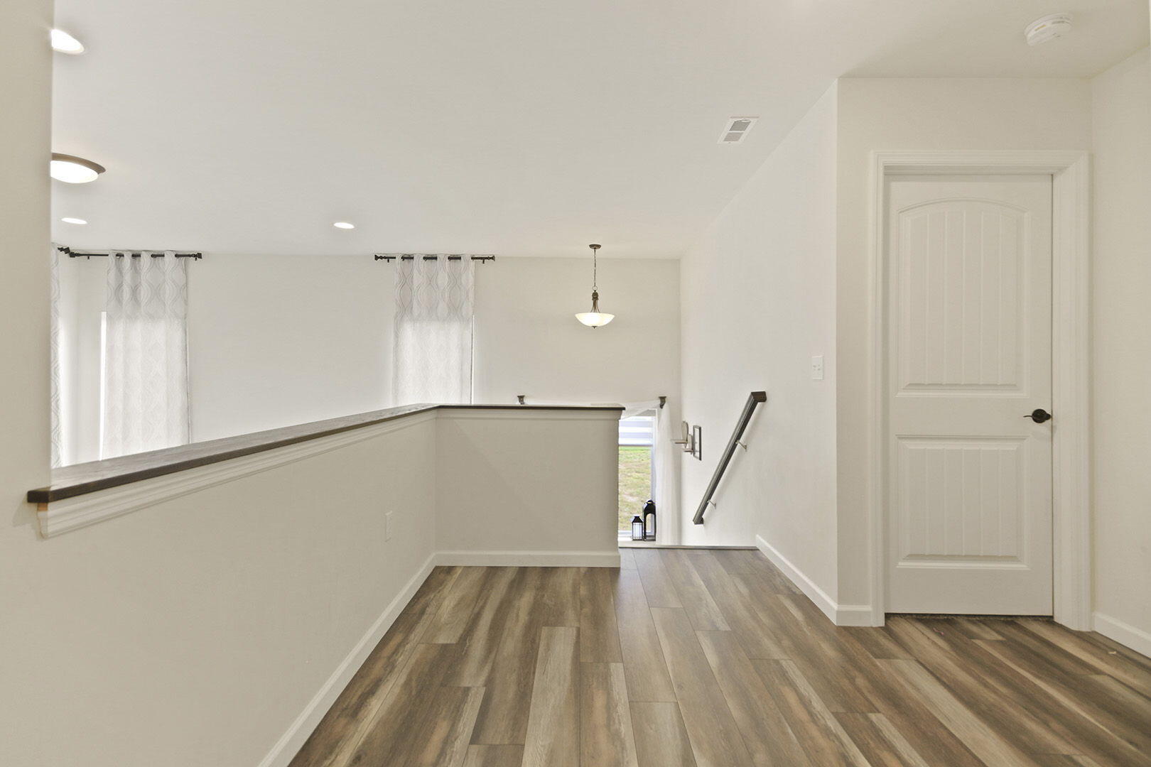 ASHLAND, Missouri, 65010, United States, 4 Bedrooms Bedrooms, ,3 BathroomsBathrooms,Residential,For Sale,1981891