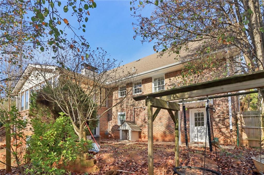 Smyrna, Georgia, 30082, United States, 6 Bedrooms Bedrooms, ,3 BathroomsBathrooms,Residential,For Sale,2002854