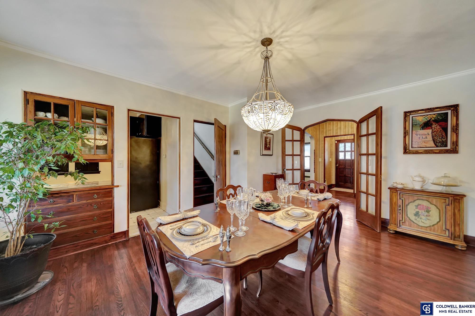 Lincoln, Nebraska, 68510, United States, 6 Bedrooms Bedrooms, ,2 BathroomsBathrooms,Residential,For Sale,1796246