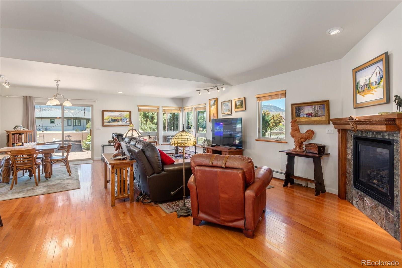 Salida, Colorado, 81201, United States, 3 Bedrooms Bedrooms, ,2 BathroomsBathrooms,Residential,For Sale,1887552
