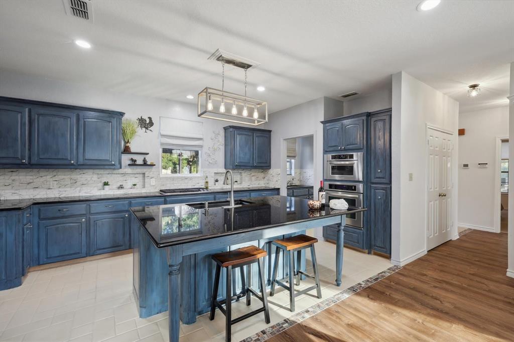 Pilot Point, Texas, 76258, United States, 4 Bedrooms Bedrooms, ,4 BathroomsBathrooms,Residential,For Sale,1974157