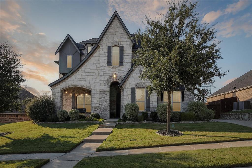 Burleson, Texas, 76028, United States, 5 Bedrooms Bedrooms, ,4 BathroomsBathrooms,Residential,For Sale,1930718