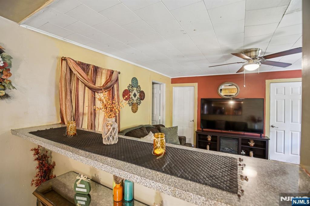 Ridgewood, New Jersey, 07450, United States, 3 Bedrooms Bedrooms, ,2 BathroomsBathrooms,Residential,For Sale,1988211