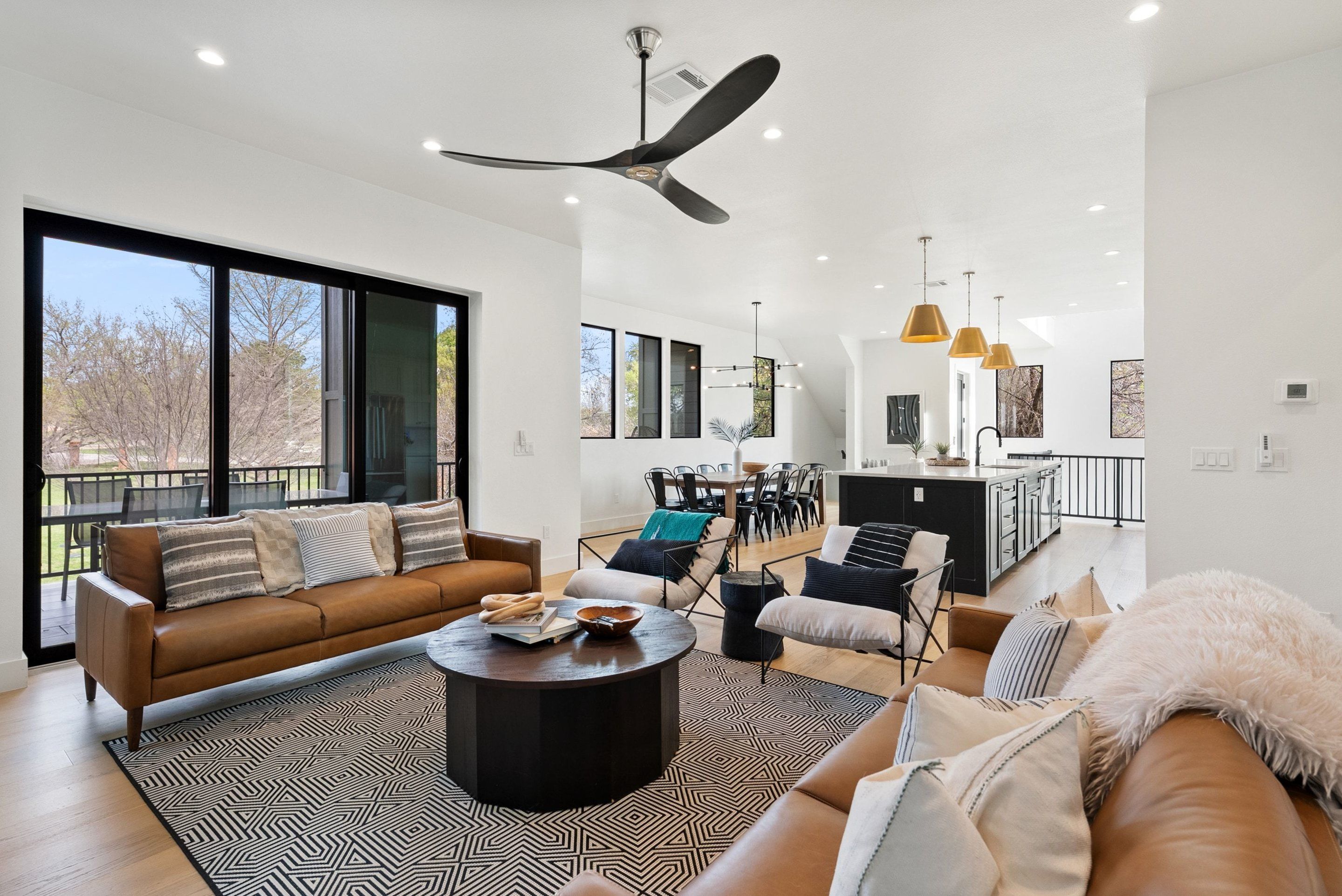  Luxury Value 2023 build on Lake LBJ - 物件實景