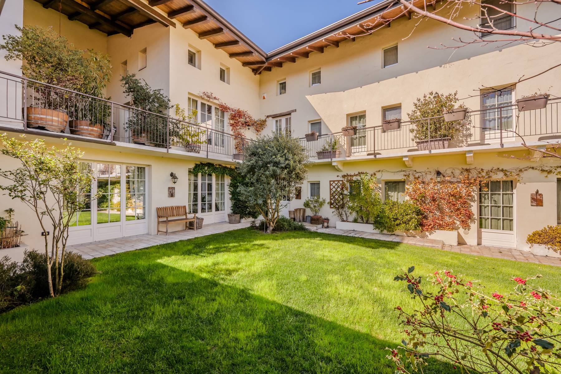  Prestigious farmhouse renovated with charm - 物件實景