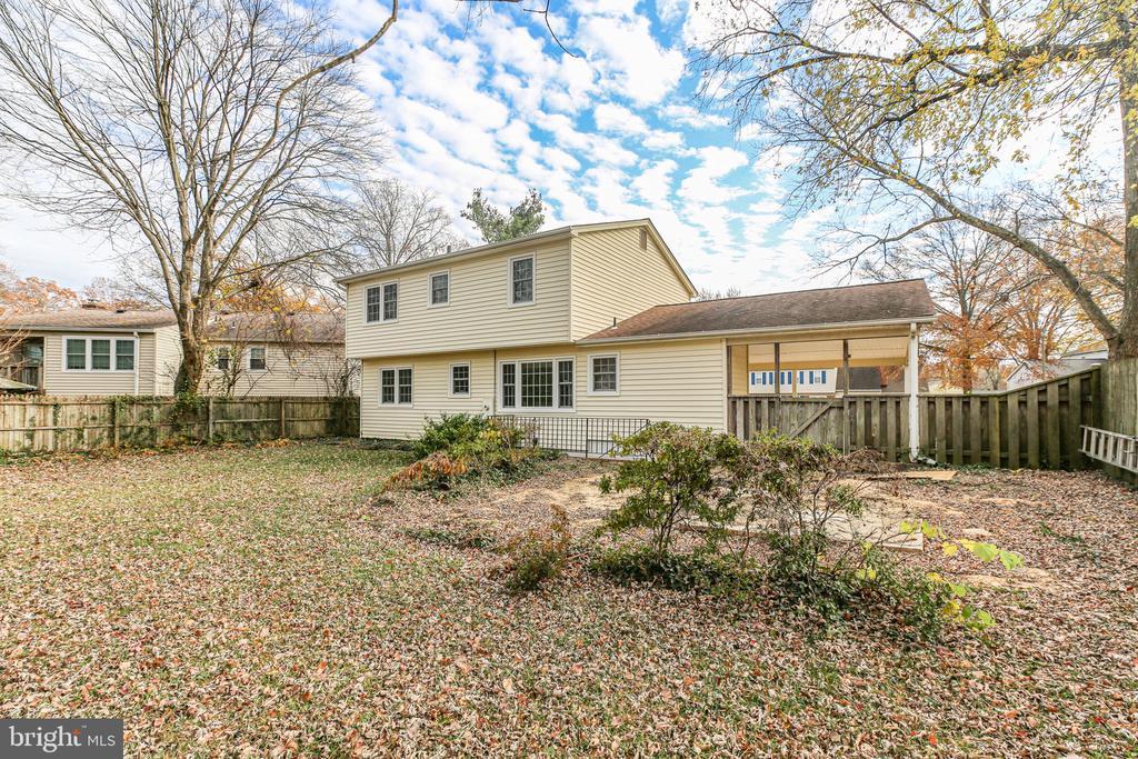 Springfield, Virginia, 22153, United States, 4 Bedrooms Bedrooms, ,4 BathroomsBathrooms,Residential,For Sale,1992836