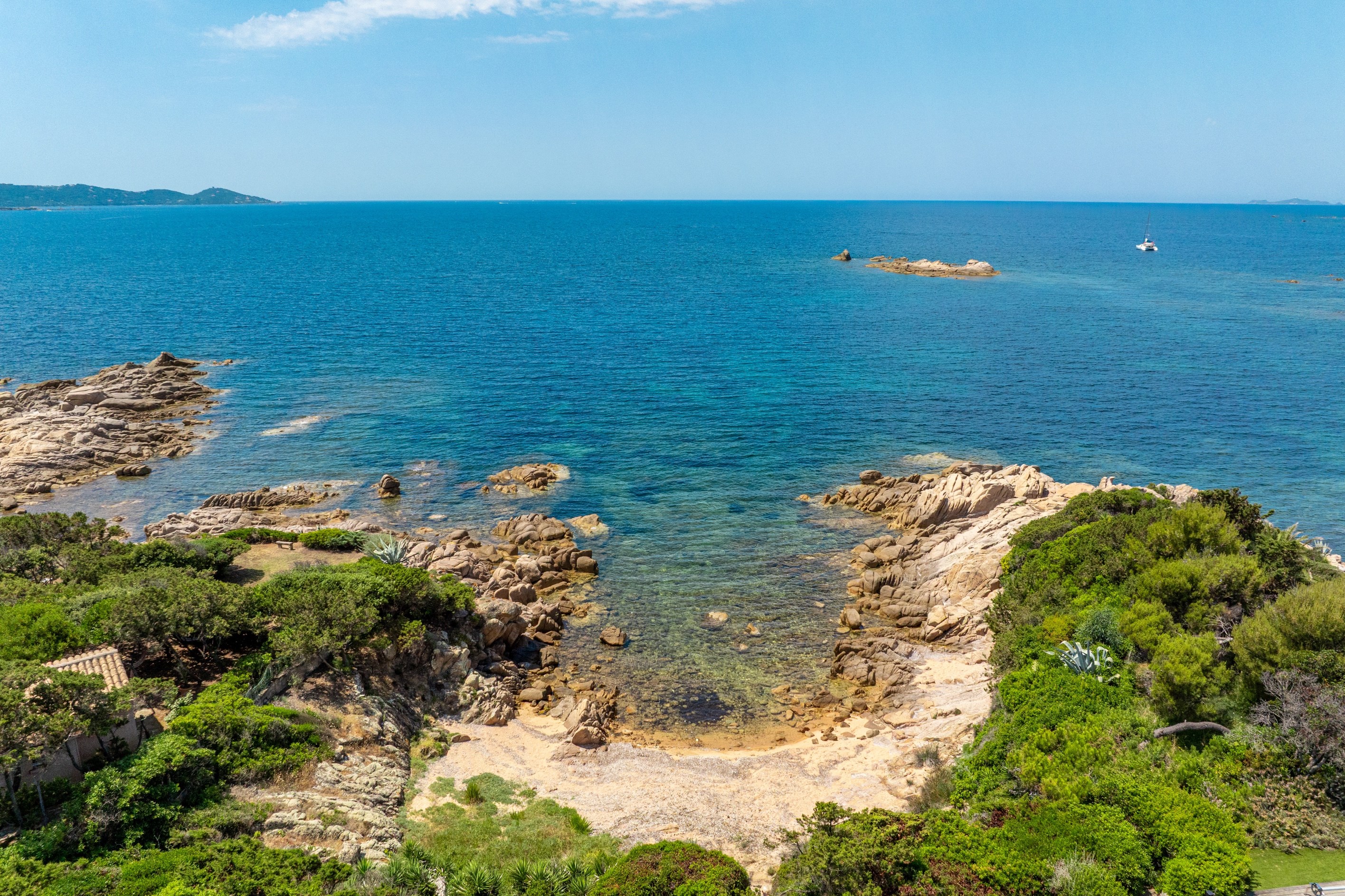  For sale : Luxury villa with pool, sea view and beach on foot - Isolella, Pietr… - 物件實景