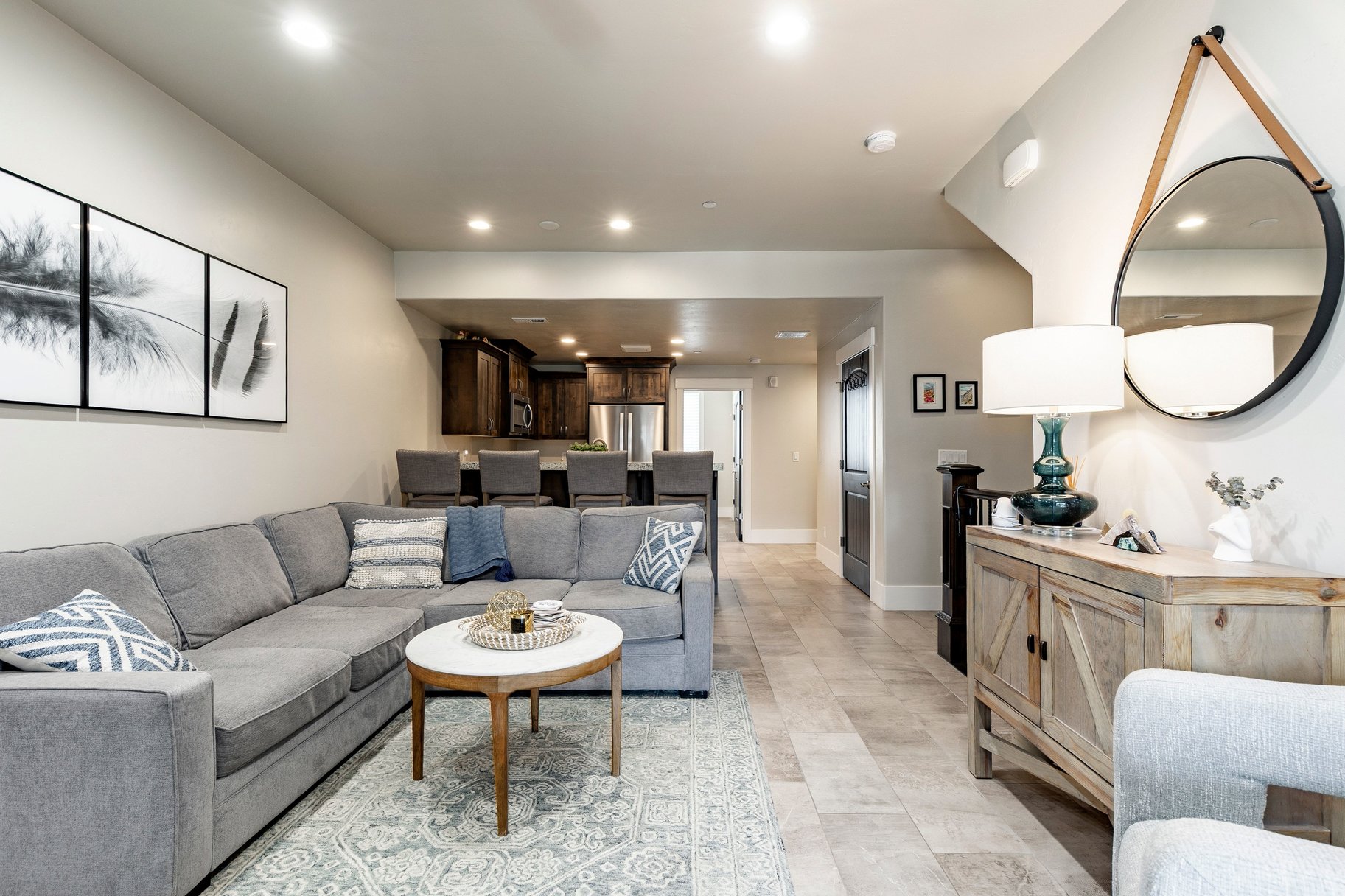  Mountain Modern Parks Edge Townhome in Courtyard - 物件實景
