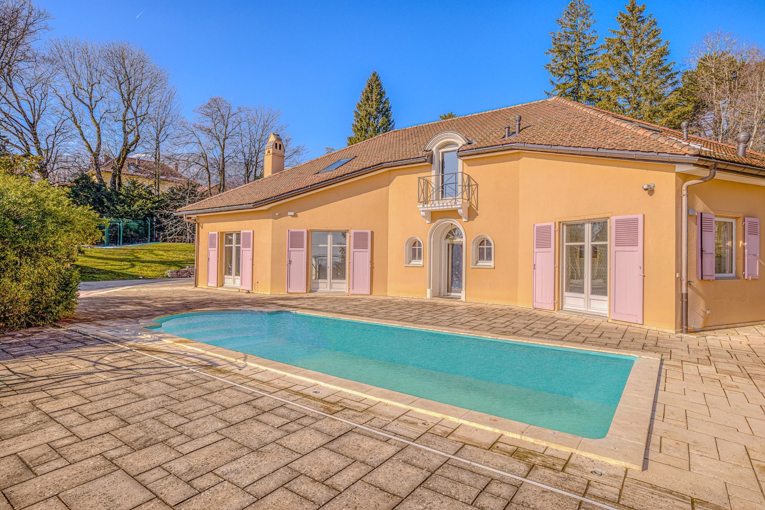  Architect-Designed Property with Mont Blanc Views in the Heart of Gex - 物件實景