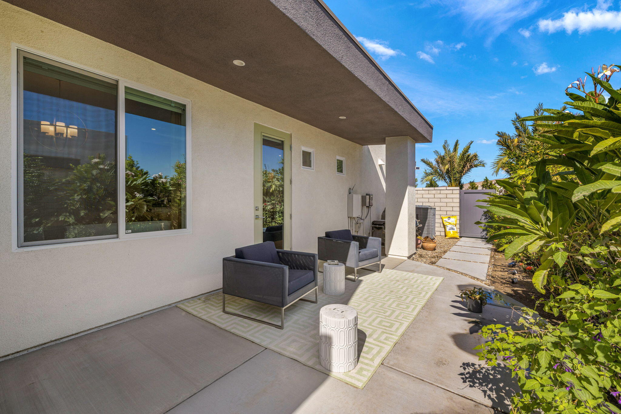 Rancho Mirage, California, 92270, United States, 4 Bedrooms Bedrooms, ,3 BathroomsBathrooms,Residential,For Sale,1987698