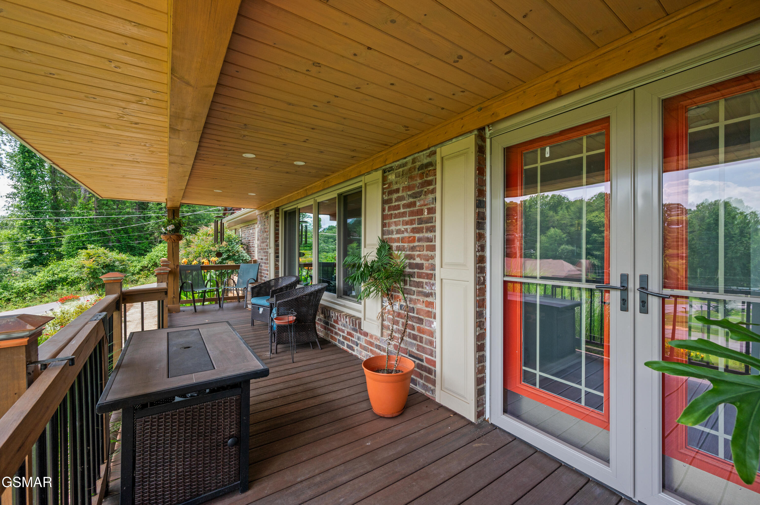 Sevierville, Tennessee, 37862, United States, 4 Bedrooms Bedrooms, ,3 BathroomsBathrooms,Residential,For Sale,1863577