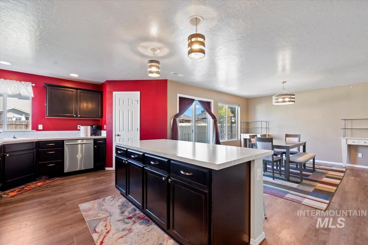 Nampa, Idaho, 83687, United States, 5 Bedrooms Bedrooms, ,Residential,For Sale,1926989