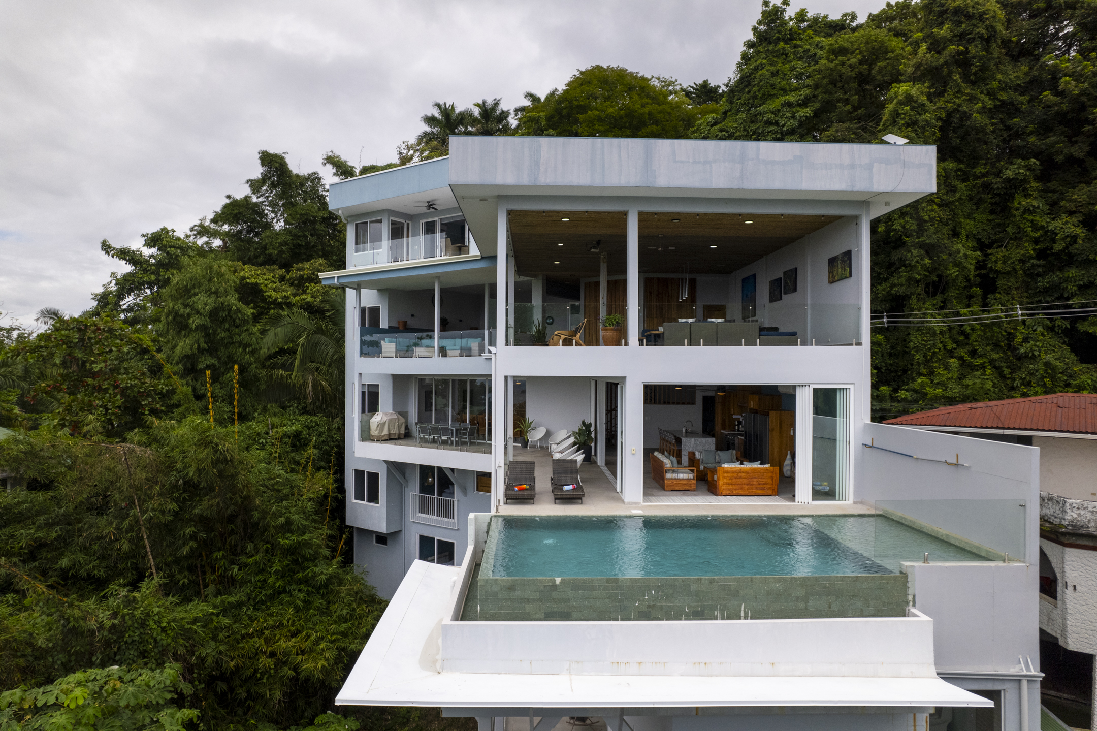 Manuel Antonio, Puntarenas, CR, 10 Bedrooms Bedrooms, ,12 BathroomsBathrooms,Residential,For Sale,1865275