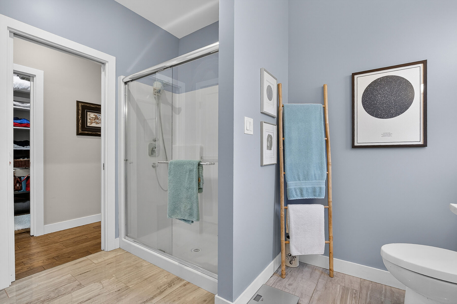  Woodland Shores - 物件實景