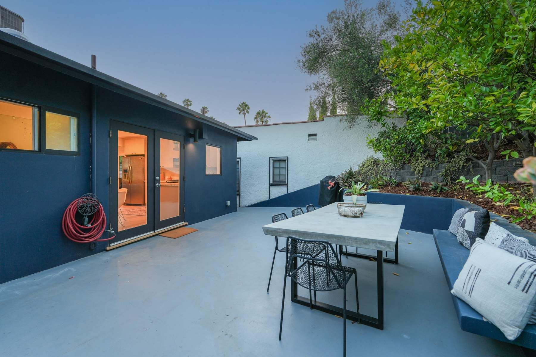  1601 Redesdale Avenue - 物件實景