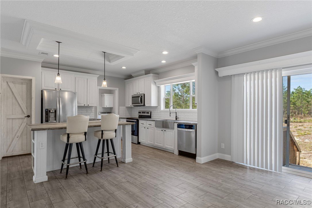 Dunnellon, Florida, 34433, United States, 4 Bedrooms Bedrooms, ,3 BathroomsBathrooms,Residential,For Sale,2008614