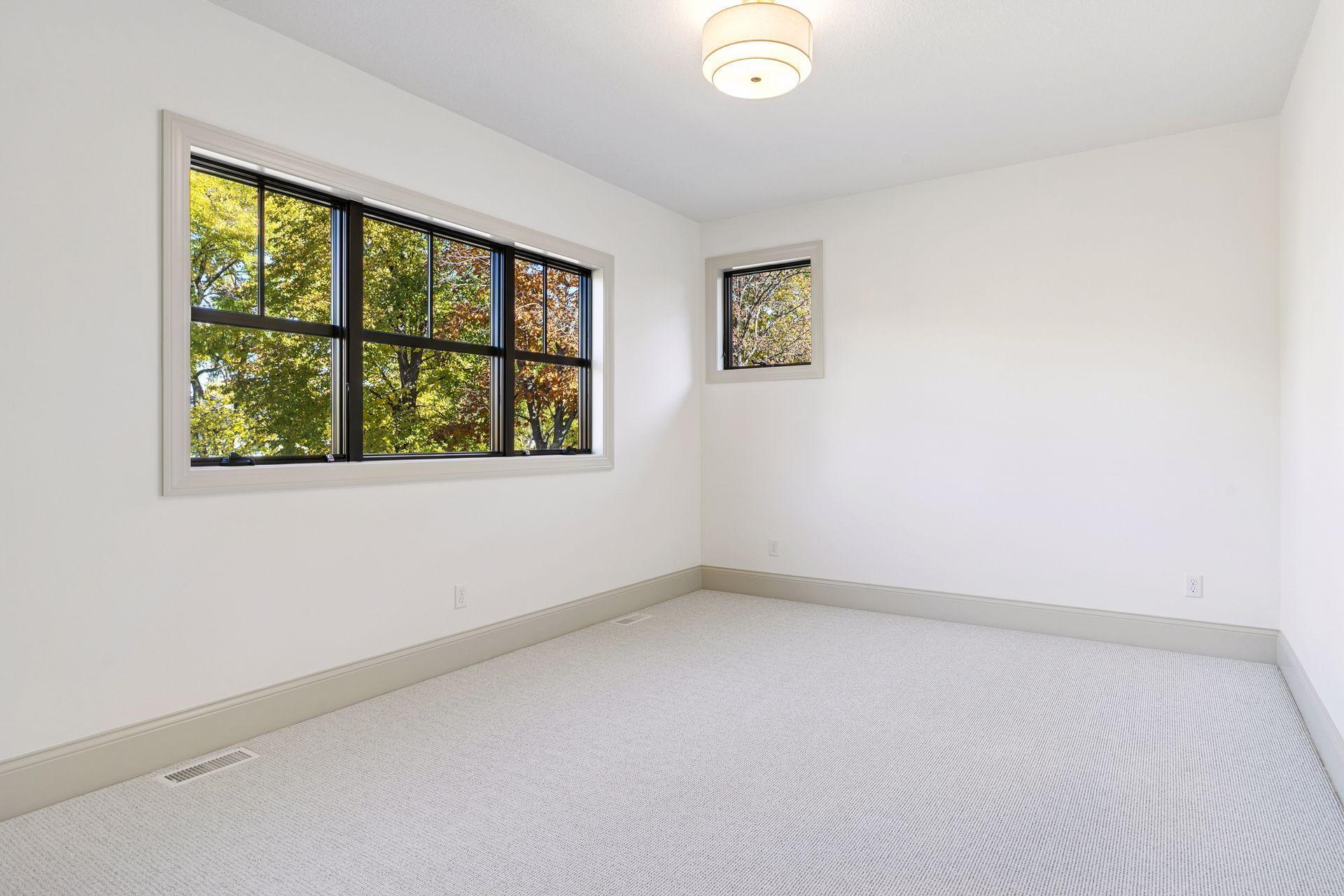 Saint Paul, Minnesota, 55105, United States, 5 Bedrooms Bedrooms, ,4 BathroomsBathrooms,Residential,For Sale,1989282