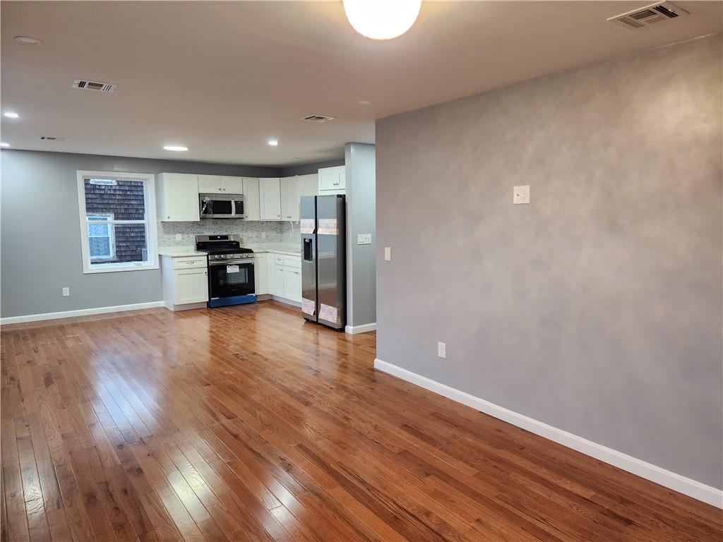Providence, Rhode Island, 02907, United States, 5 Bedrooms Bedrooms, ,2 BathroomsBathrooms,Residential,For Sale,1872078