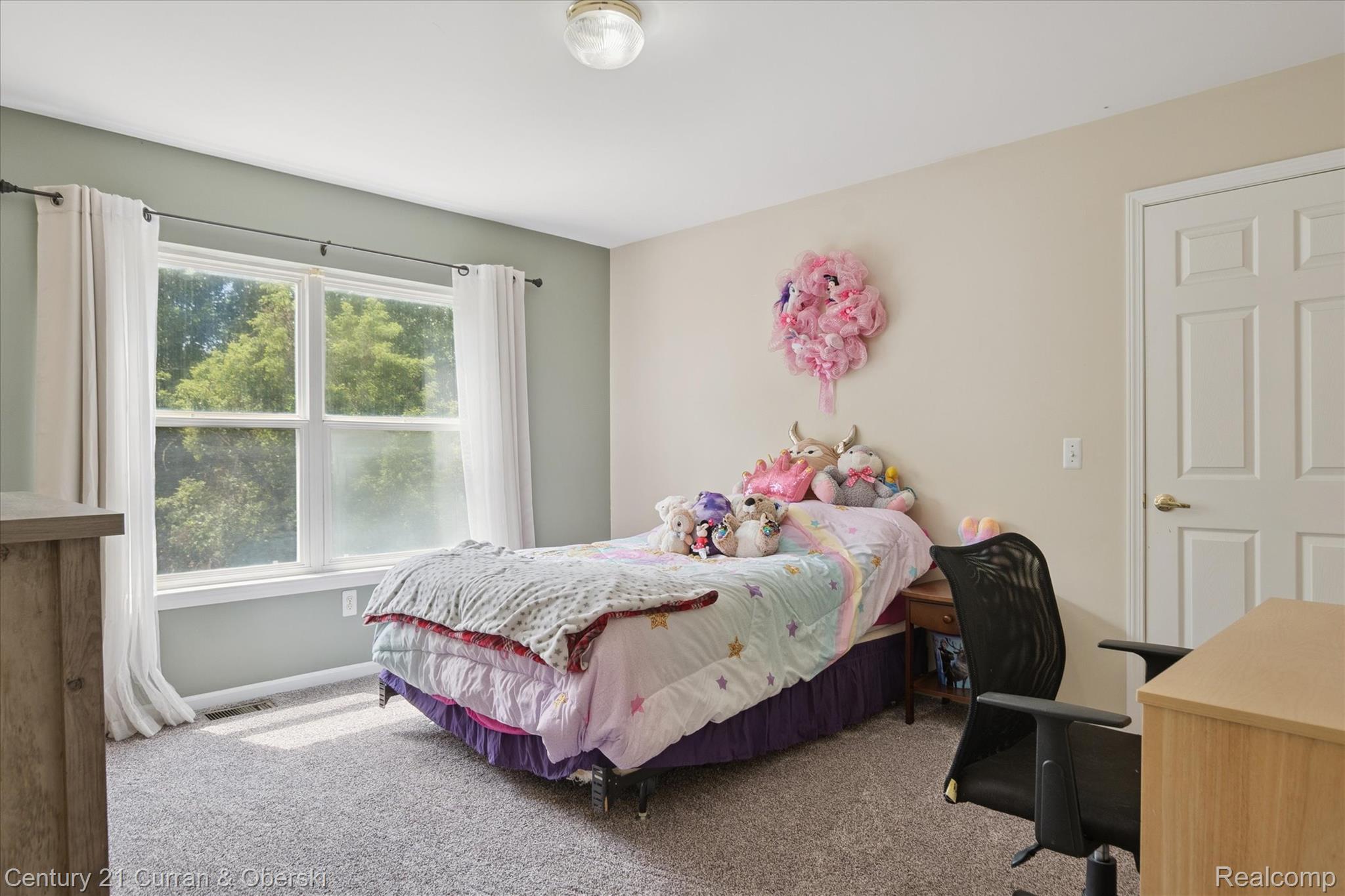 Commerce Charter Township, Michigan, 48382, United States, 4 Bedrooms Bedrooms, ,4 BathroomsBathrooms,Residential,For Sale,1916124