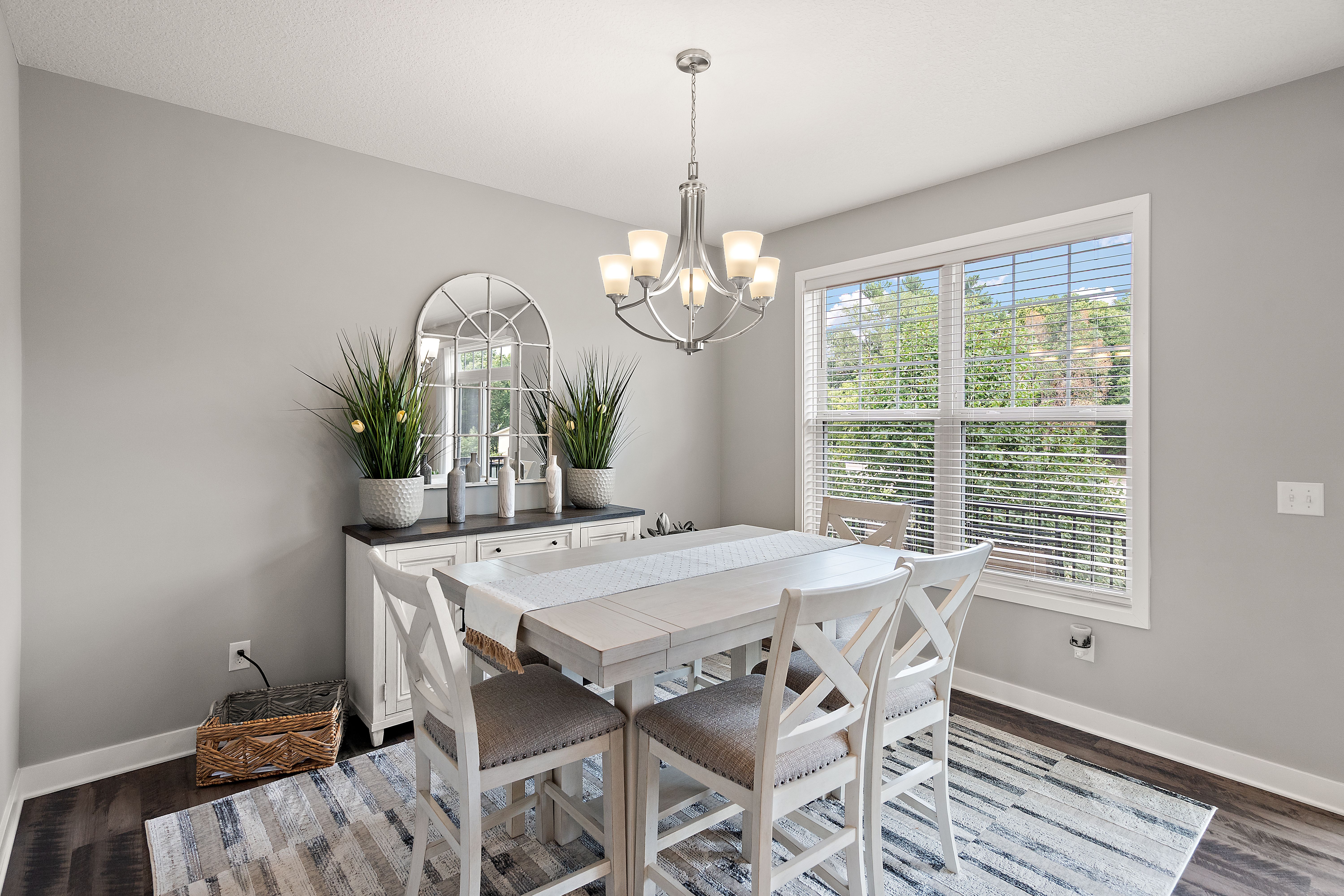  Sophisticated Townhome in Coveted Downtown Anoka - 物件實景