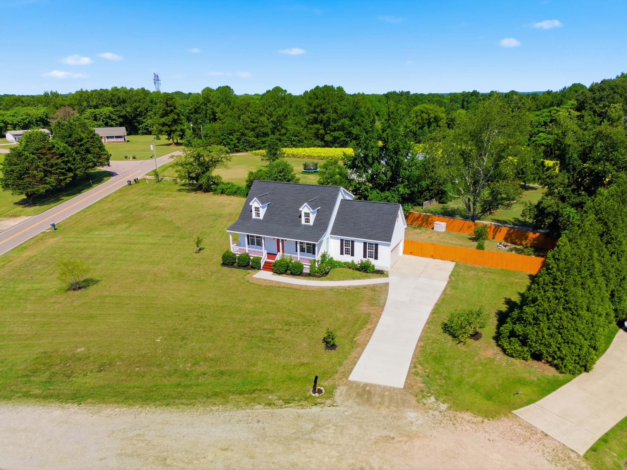  15 Davis Circle Drive, Zebulon, NC 27597 - 物件實景