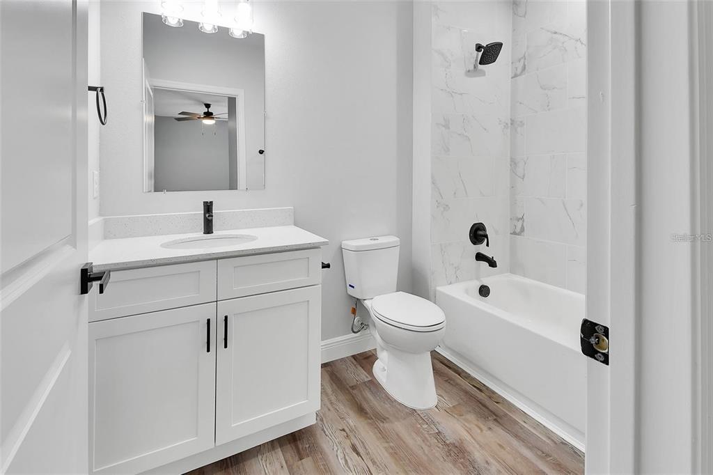 Deland, Florida, 32720, United States, 6 Bedrooms Bedrooms, ,4 BathroomsBathrooms,Residential,For Sale,1898564