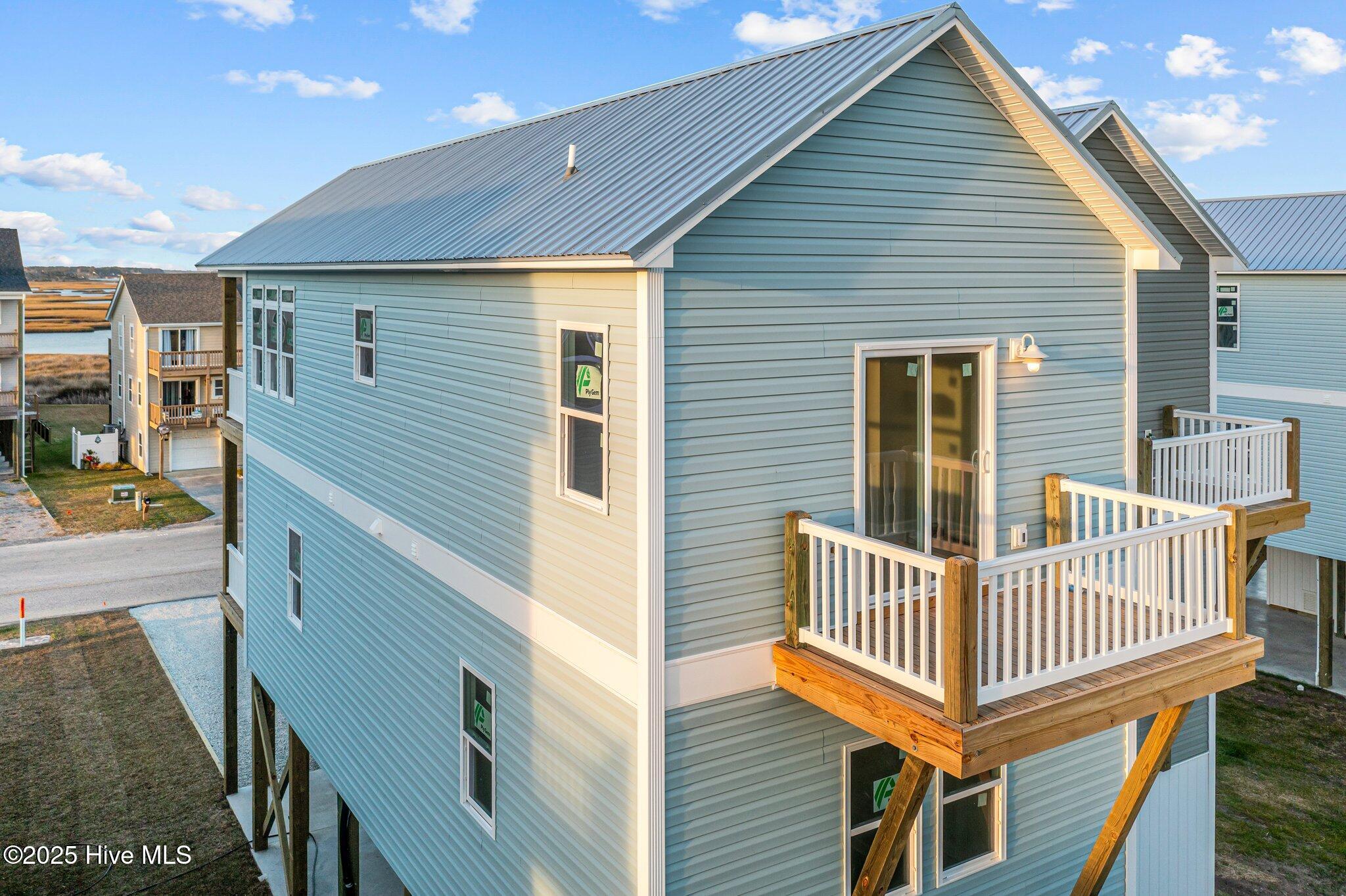 North Topsail Beach, North Carolina, 28460, United States, 3 Bedrooms Bedrooms, ,3 BathroomsBathrooms,Residential,For Sale,1925755