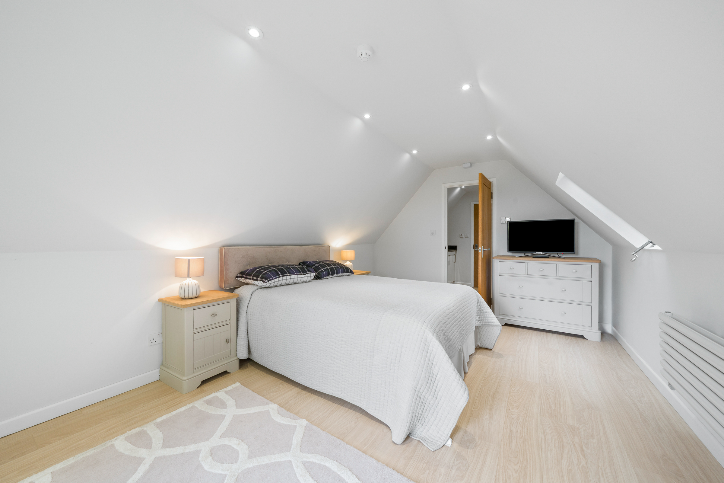  A Complete Cotswold Estate in One of Gloucestershire