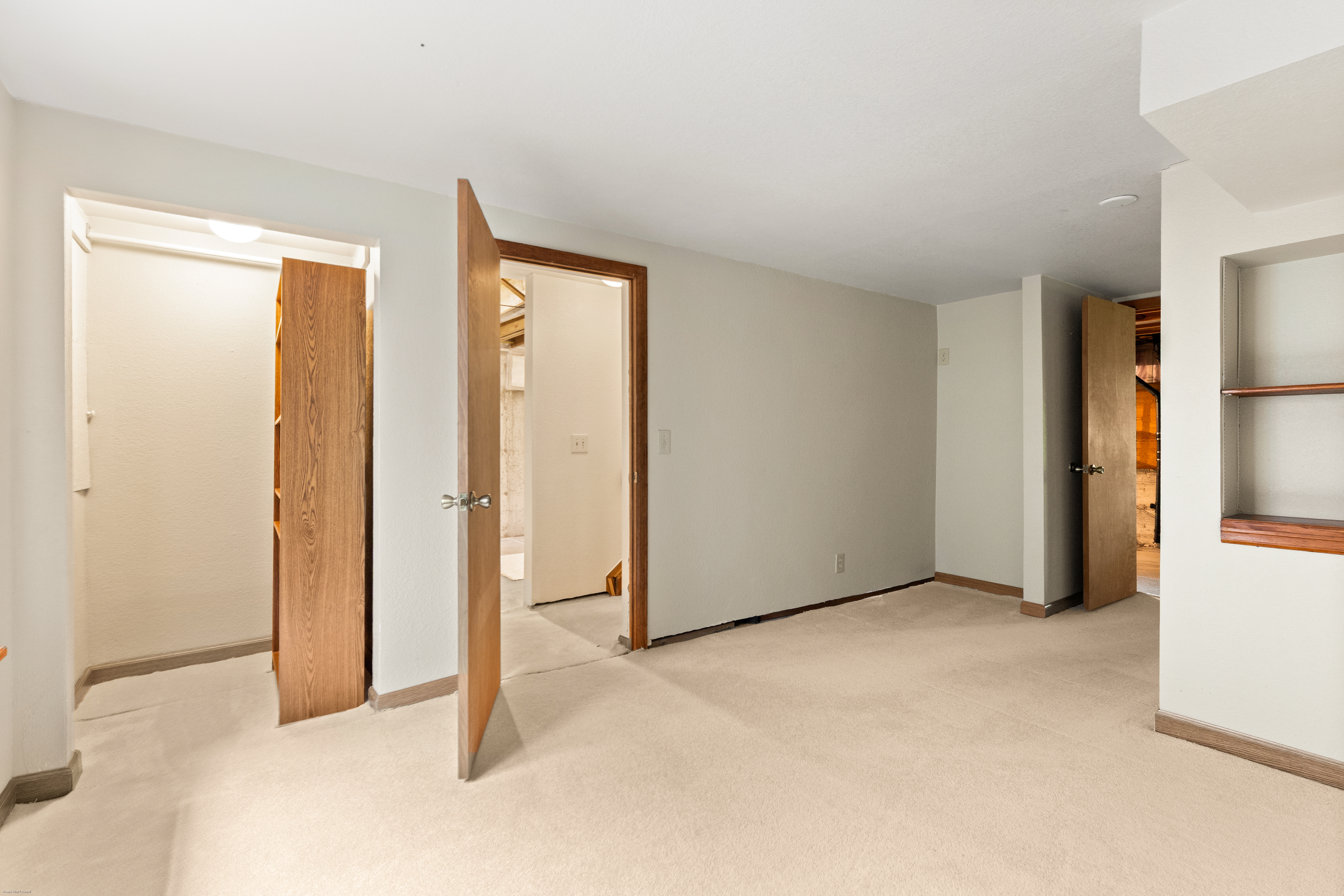  Golden Living in an End-Unit Townhome - 物件實景
