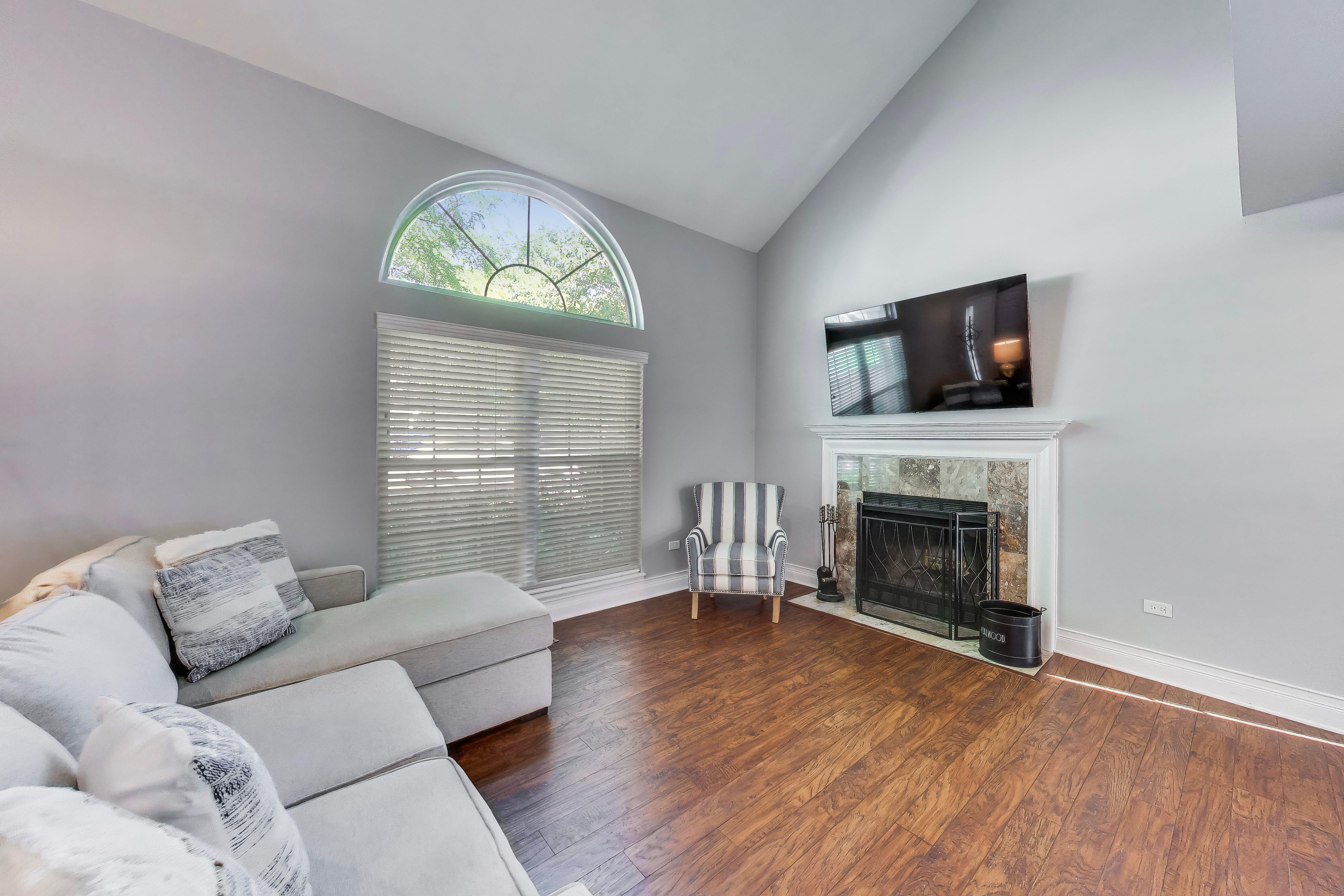  Fully Upgraded Townhome in the Highly Sought after Knollwood Subdivision - 物件實景