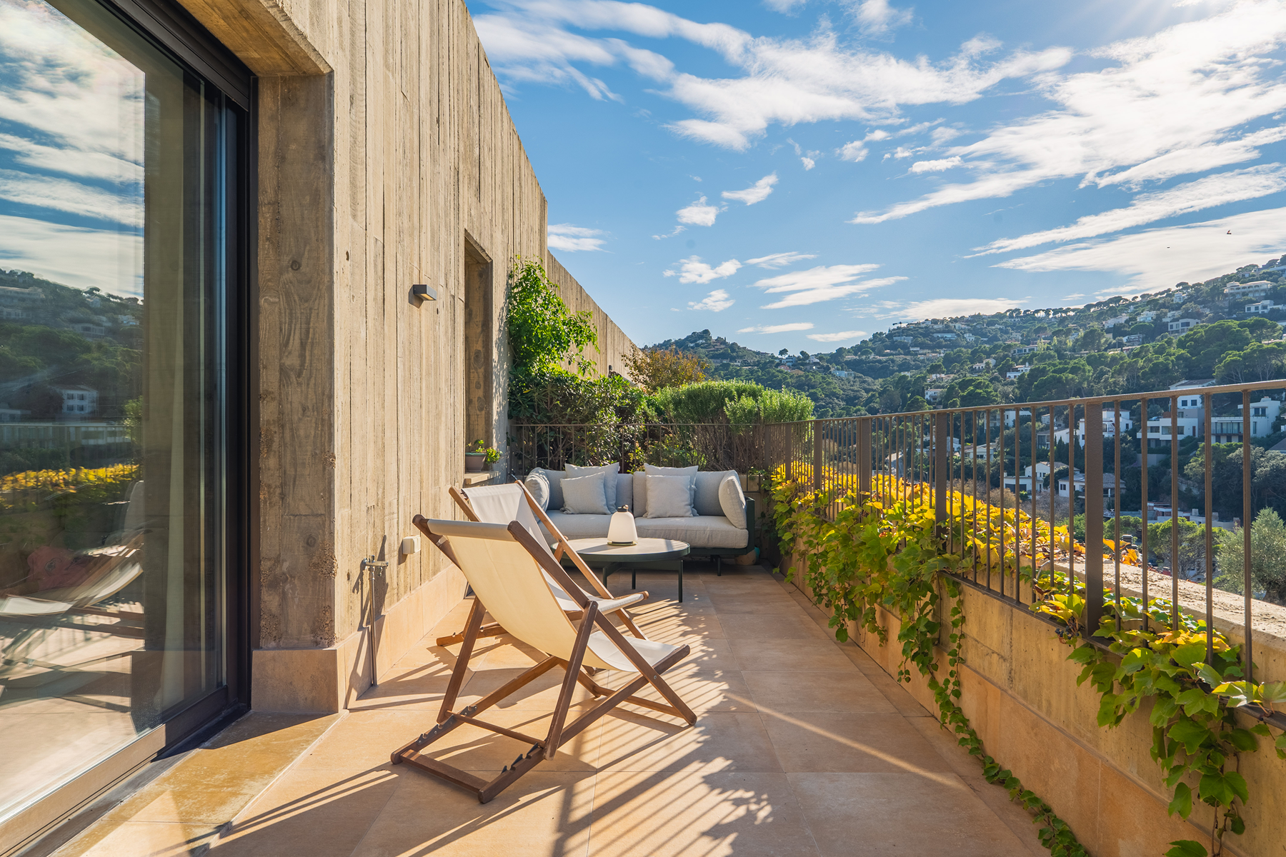  Exclusive Penthouse at Street Level with Sea Views in Sa Riera, Costa Brava - 物件實景