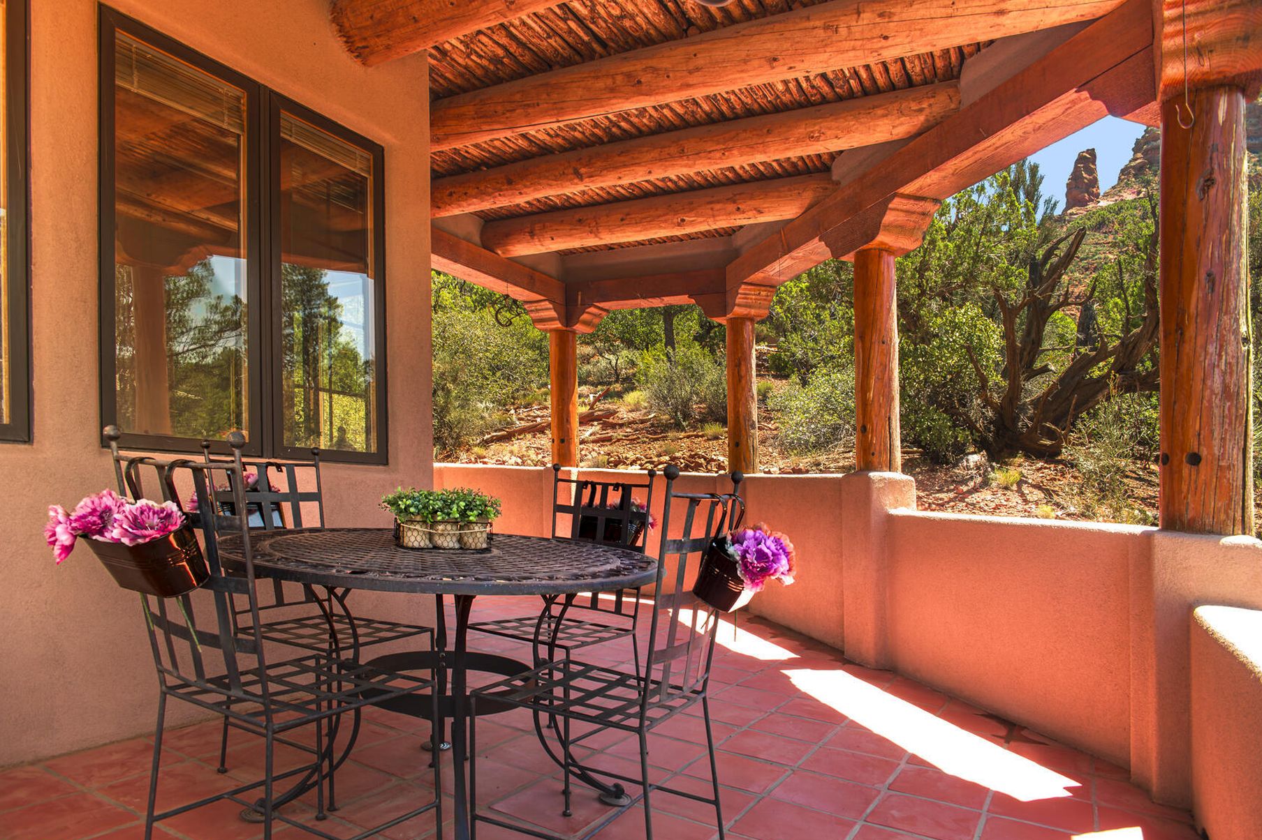  114 E Mallard Dr  Sedona, AZ - 物件實景