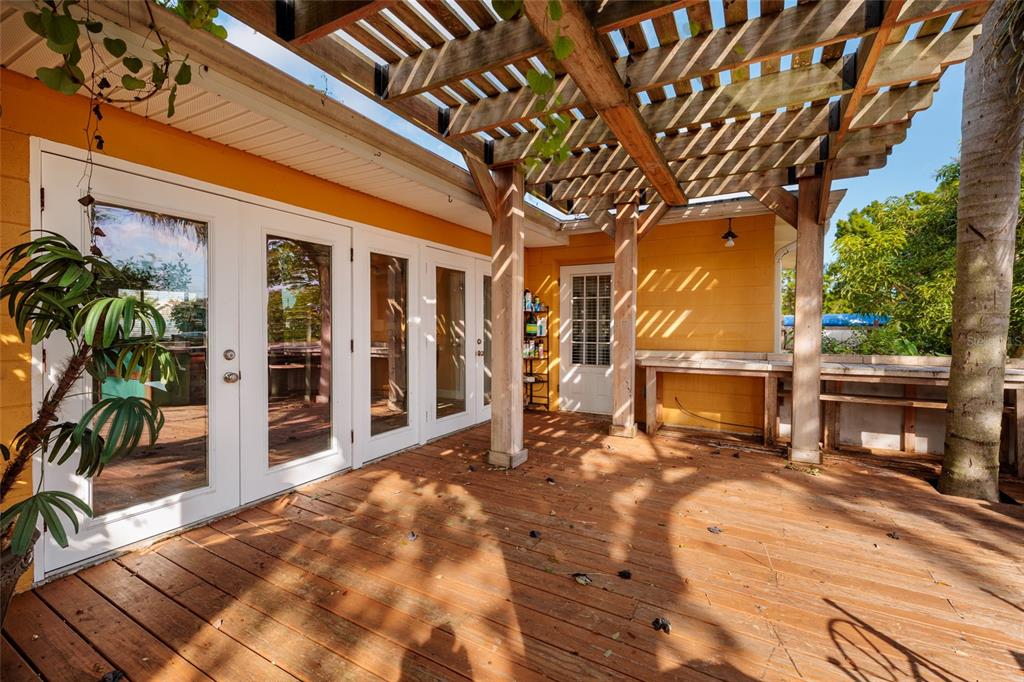 St Petersburg, Florida, 33702, United States, 3 Bedrooms Bedrooms, ,2 BathroomsBathrooms,Residential,For Sale,1993284