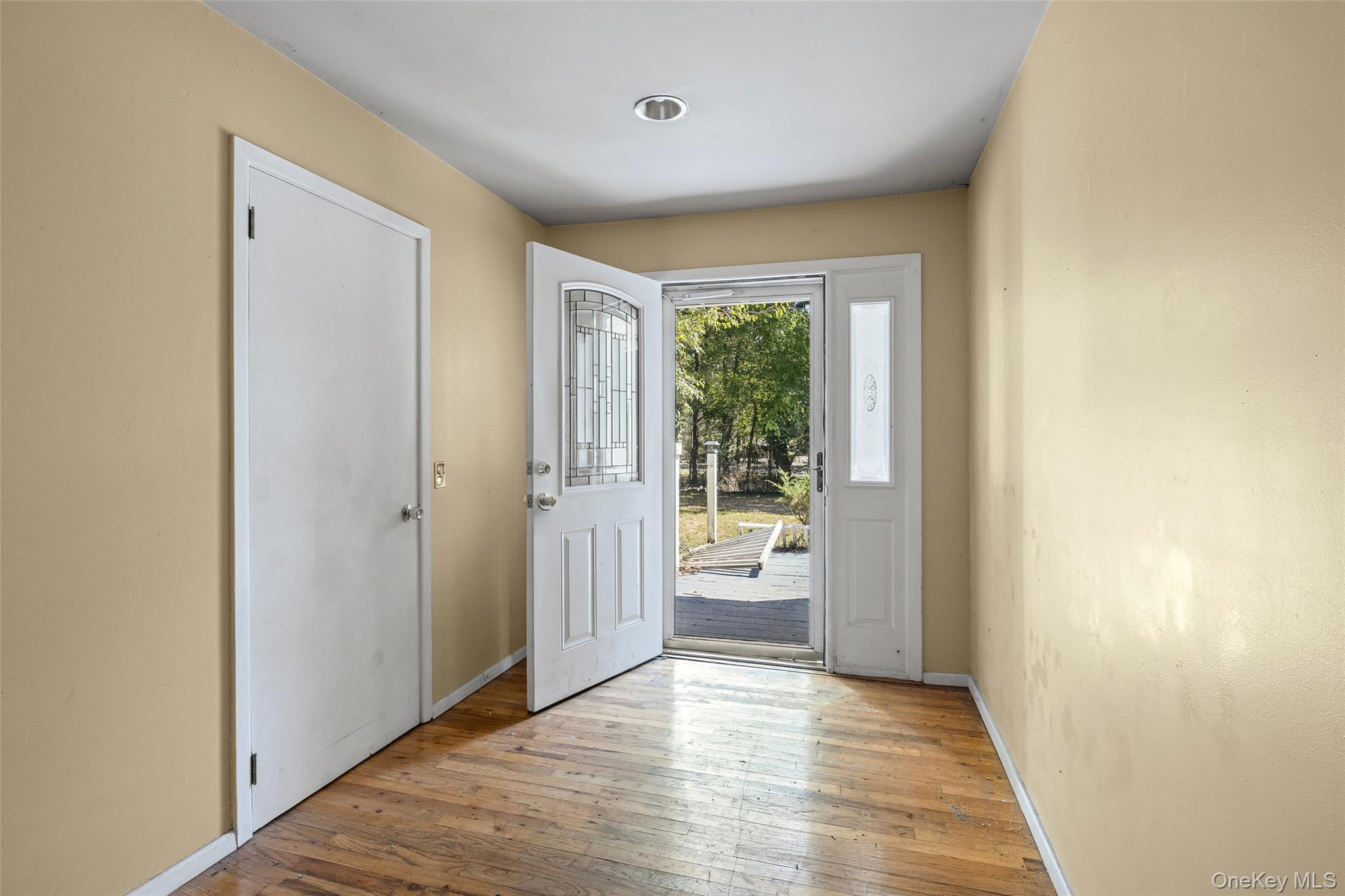 Asharoken, New York, 11768, United States, 4 Bedrooms Bedrooms, ,3 BathroomsBathrooms,Residential,For Sale,1973791