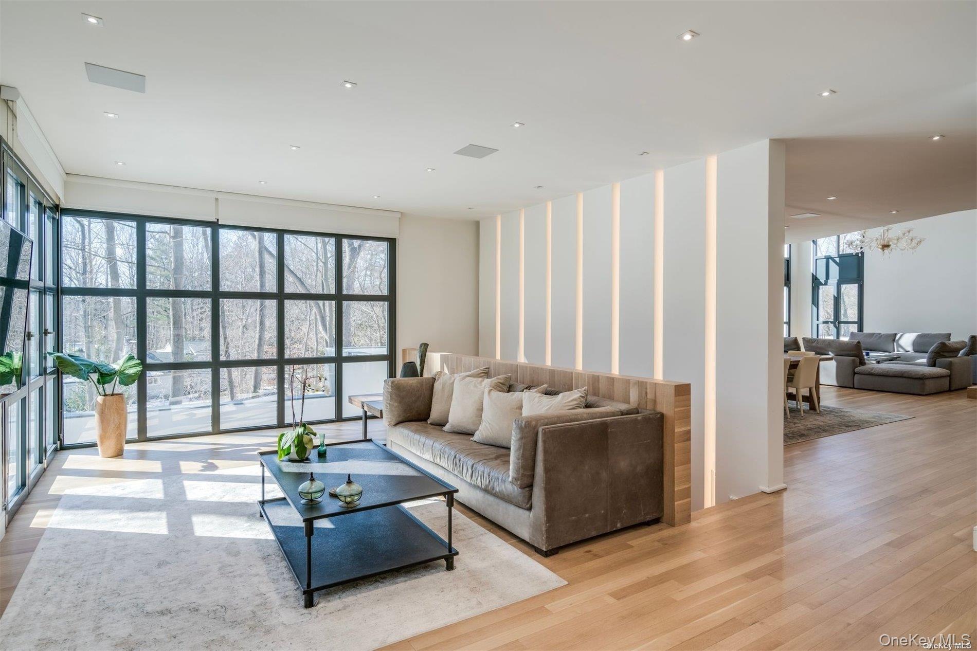  8 Frost Creek Dr, Locust Valley, NY, 11560 - 物件實景