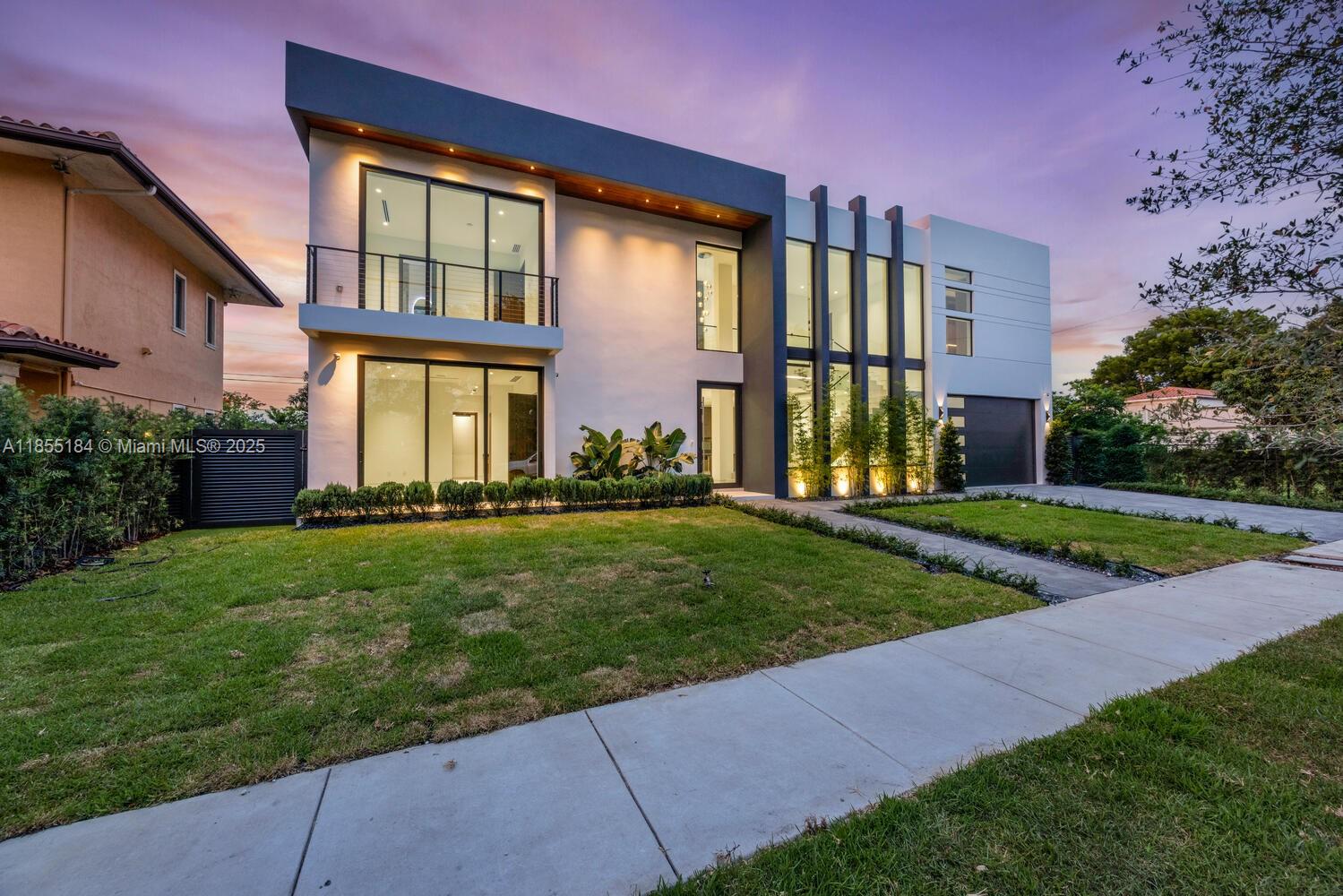 Miami, Florida, 33134, United States, 5 Bedrooms Bedrooms, ,6 BathroomsBathrooms,Residential,For Sale,1934506