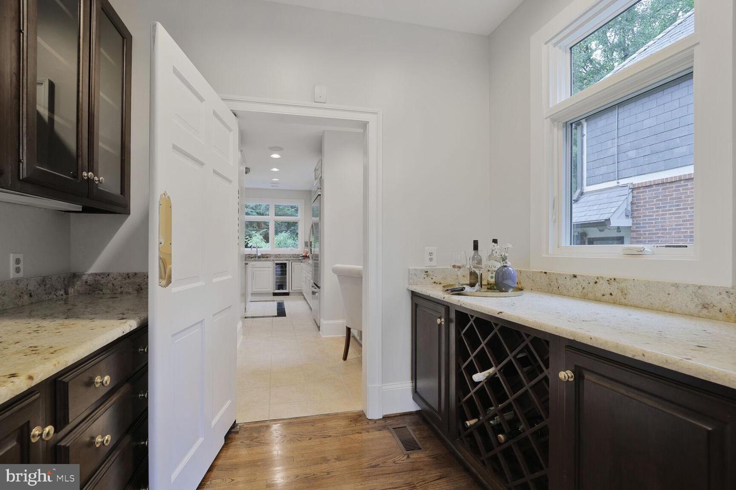Washington, District of Columbia, 20016, United States, 5 Bedrooms Bedrooms, ,6 BathroomsBathrooms,Residential,For Sale,1896889