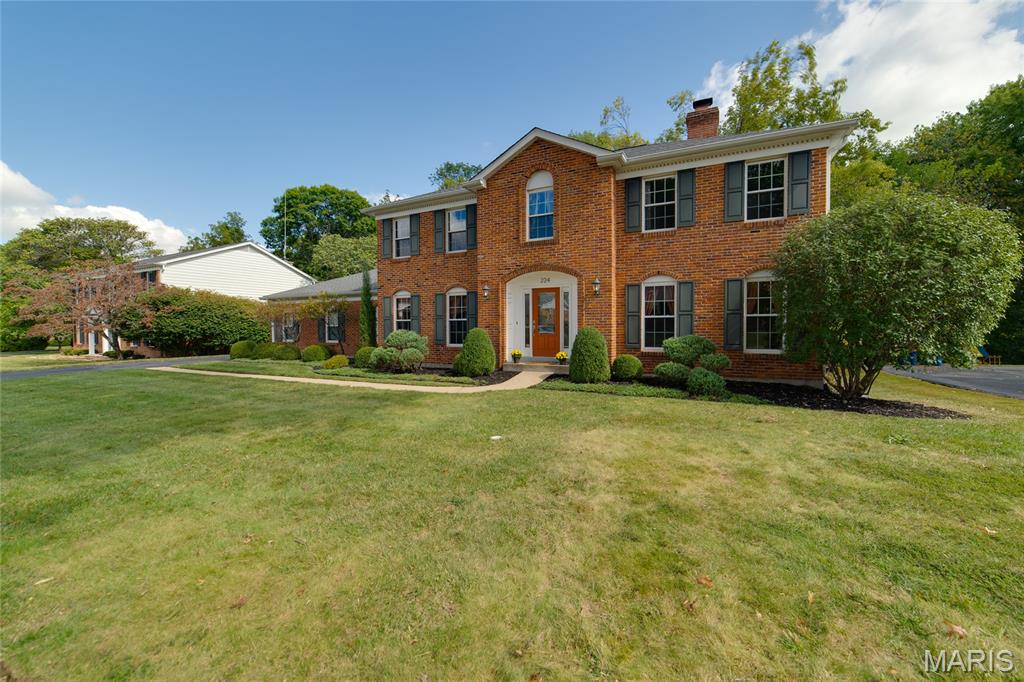 Chesterfield, Missouri, 63017, United States, 4 Bedrooms Bedrooms, ,3 BathroomsBathrooms,Residential,For Sale,1966337