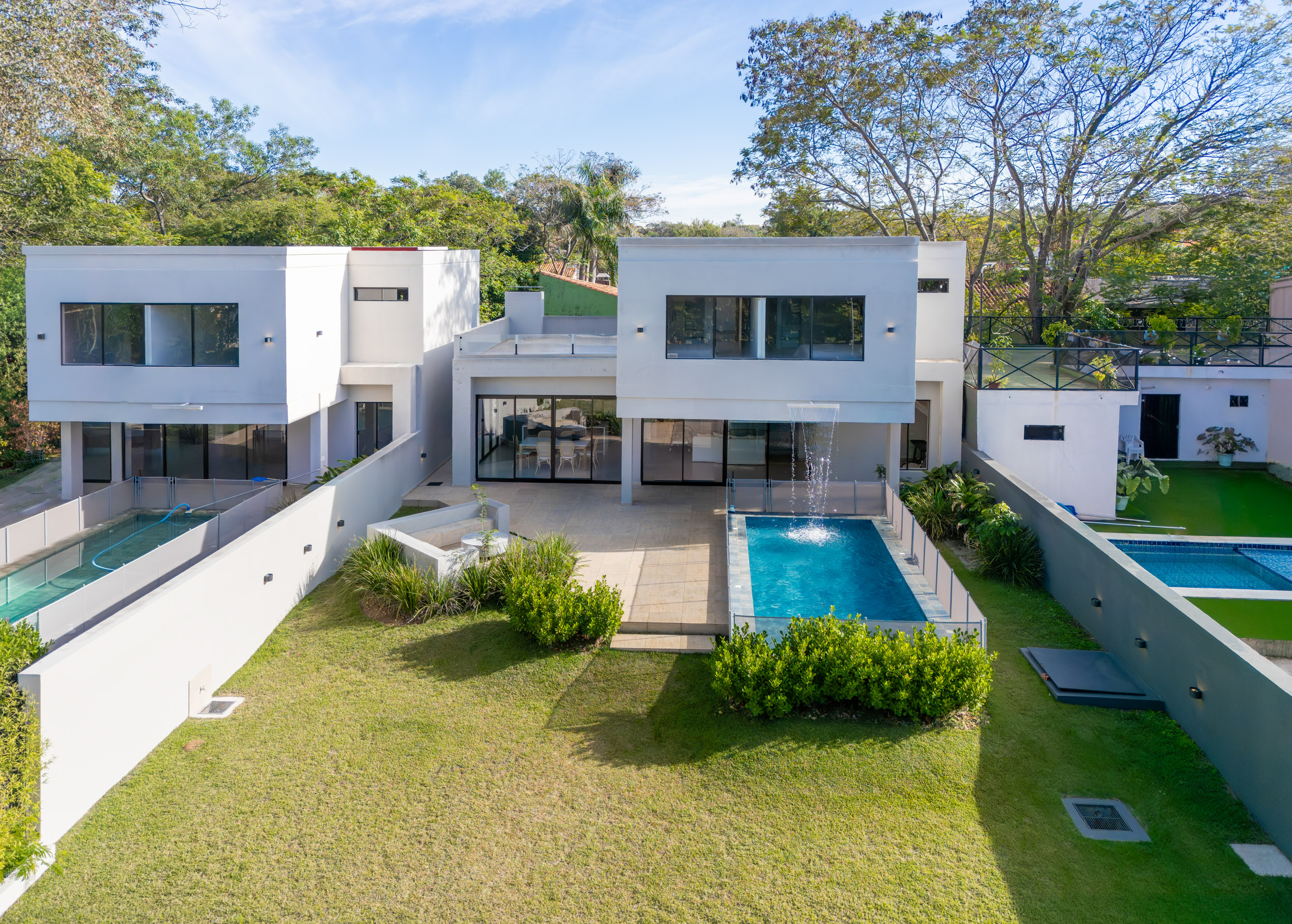  Elegant Brand-New Residence in San Bernardino - 物件實景