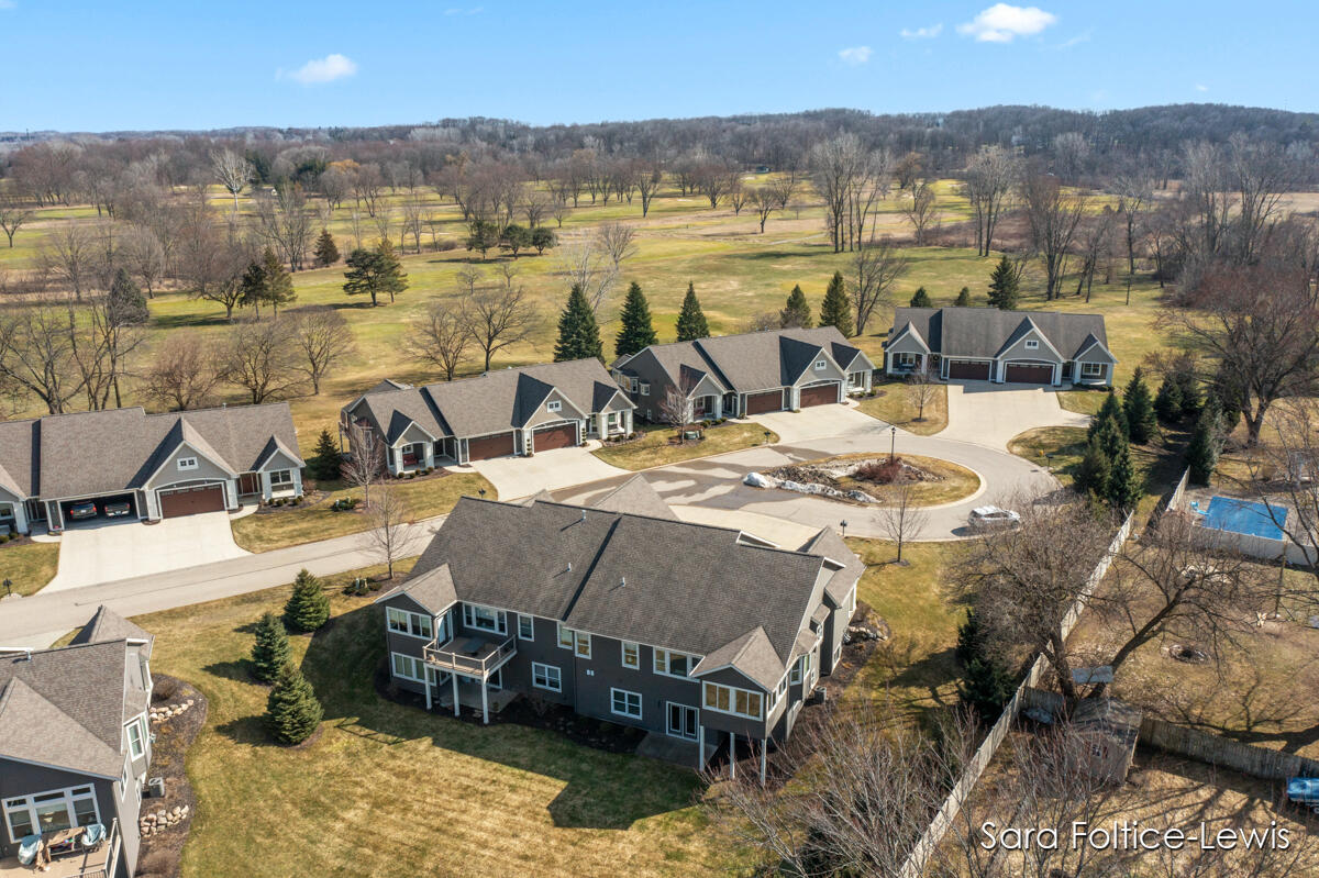 Grandville, Michigan, 49418, United States, 4 Bedrooms Bedrooms, ,3 BathroomsBathrooms,Residential,For Sale,1937298