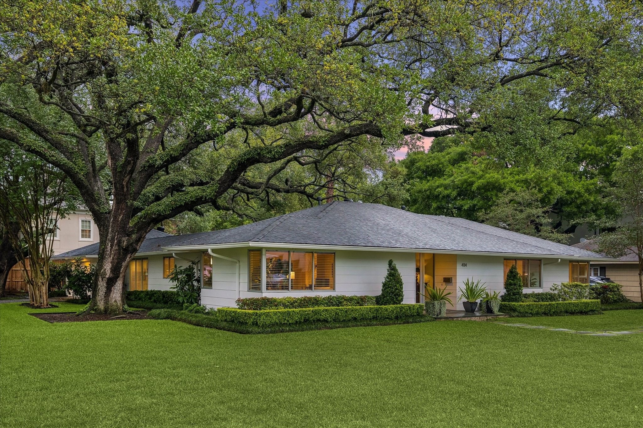  4114 Whitman Street - 物件實景