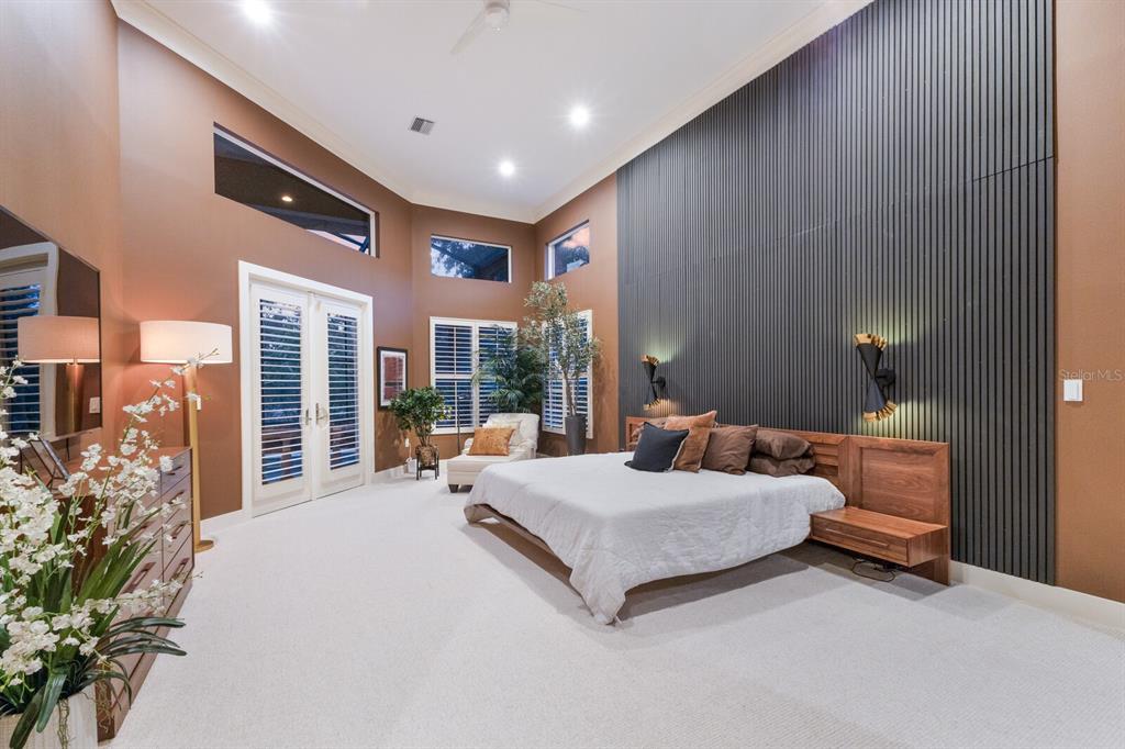 Longboat Key, Florida, 34228, United States, 5 Bedrooms Bedrooms, ,4 BathroomsBathrooms,Residential,For Sale,1785002