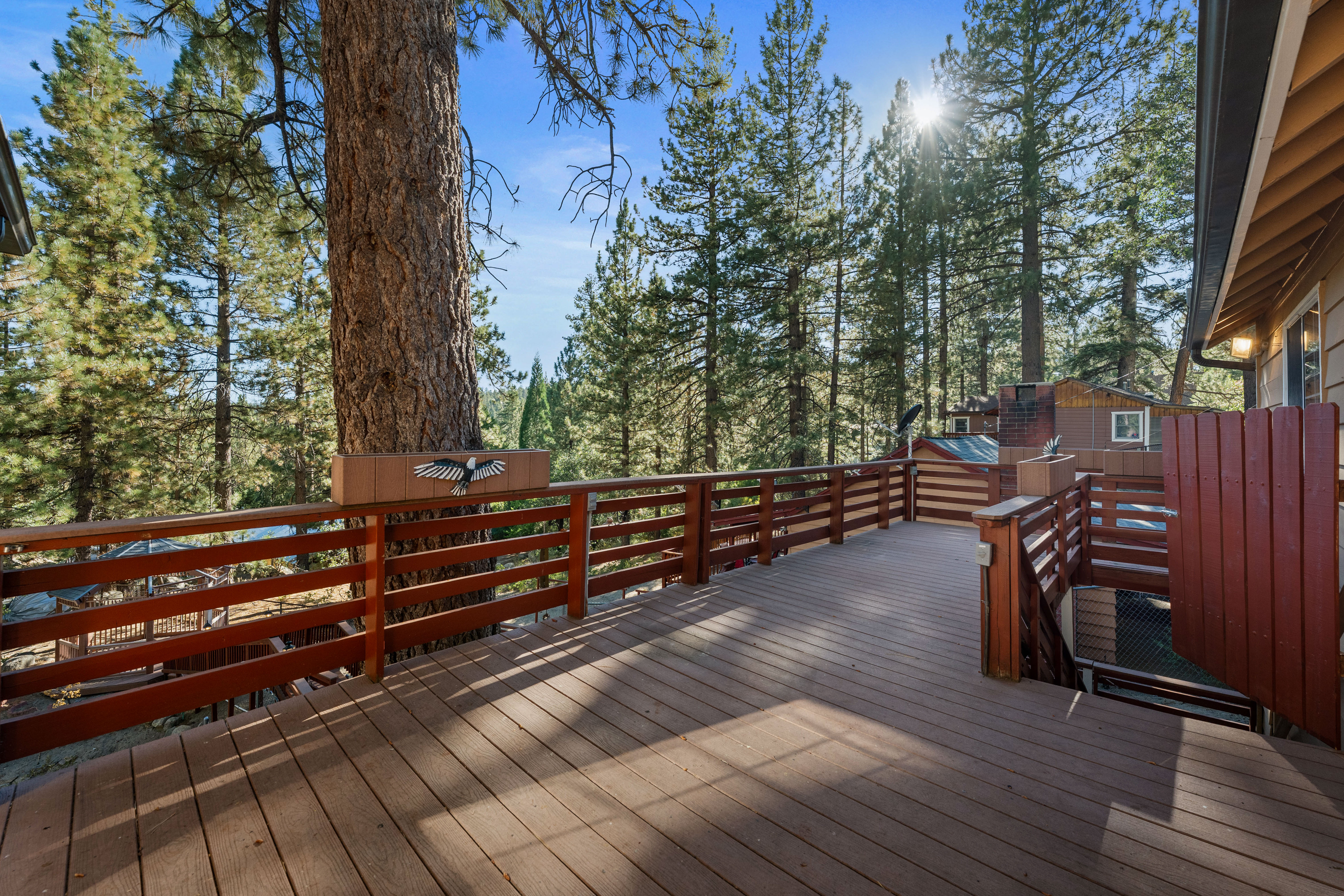  39251 Cedar Dell Road, Fawnskin, CA 92333 - 物件實景