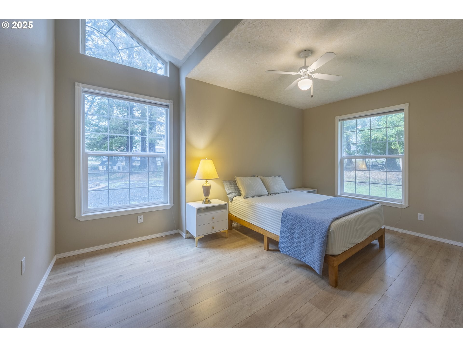 LincolnCity, Oregon, 97367, United States, 4 Bedrooms Bedrooms, ,3 BathroomsBathrooms,Residential,For Sale,1994923