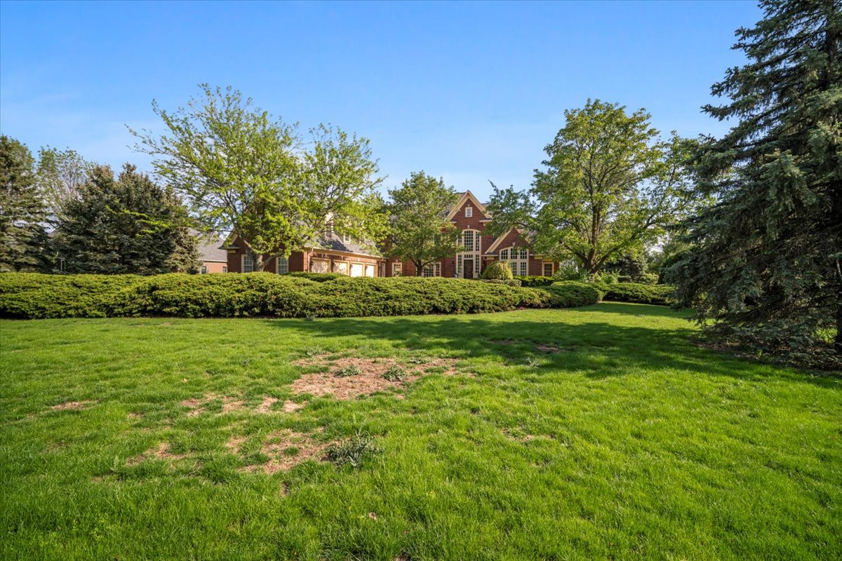 Bloomington, Illinois, 61704, United States, 4 Bedrooms Bedrooms, ,7 BathroomsBathrooms,Residential,For Sale,1941288