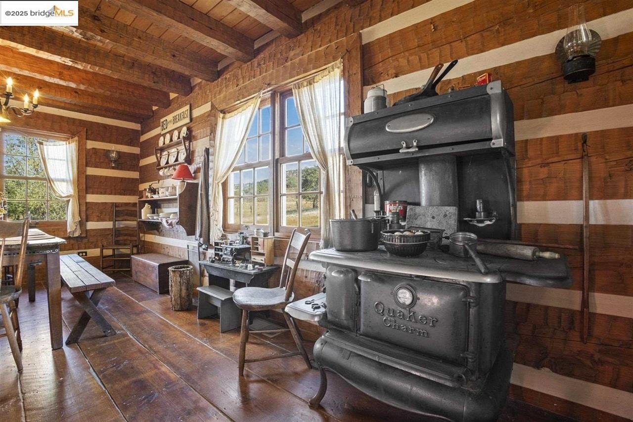 La Grange, California, 95311, United States, 3 Bedrooms Bedrooms, ,2 BathroomsBathrooms,Residential,For Sale,1982457